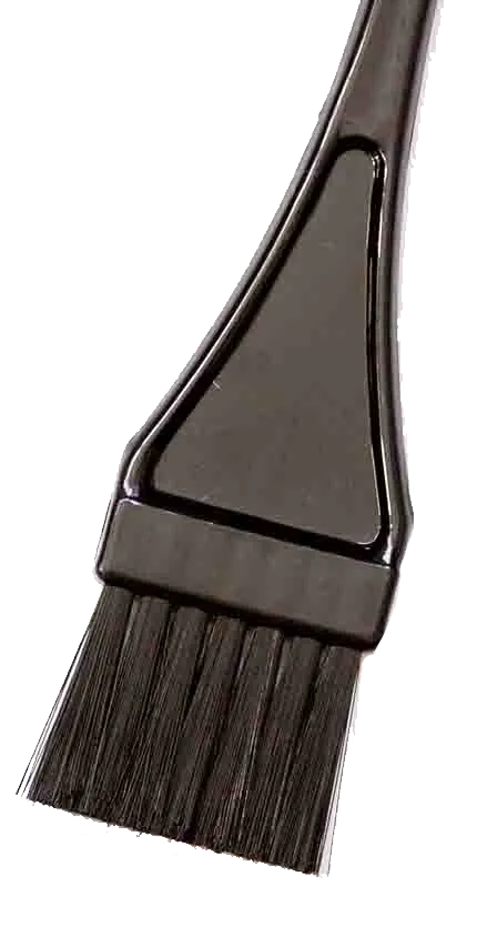 Friseurwerkzeuge auf weißem Hintergrund (Draufsicht)