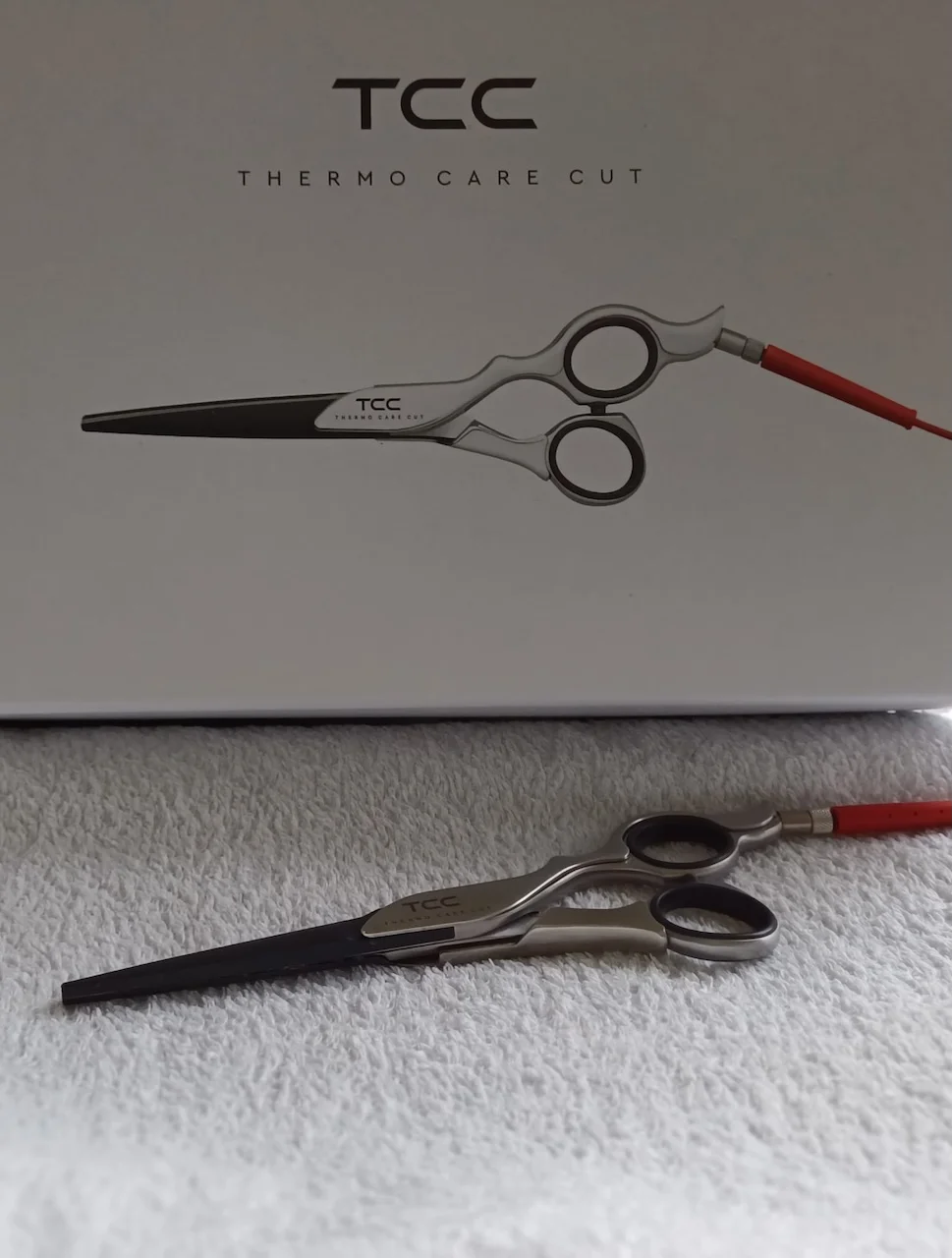 Haarschneideschere von Lüttel by Katrin Schröder